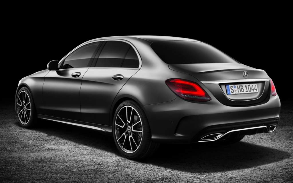Mercedes-Benz C-Class 2019. Вид сзади