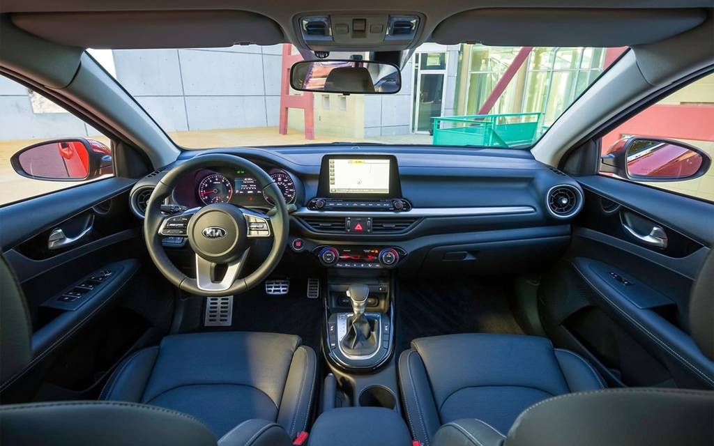 Салон Kia Cerato 2019