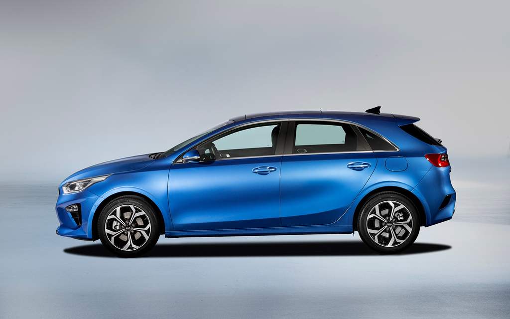 Kia Ceed 2019. Вид сбоку